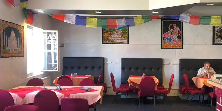 Otevřený voucher na jakékoli pokrmy v hodnotě 250-1000 Kč v indické restauraci Ganesh