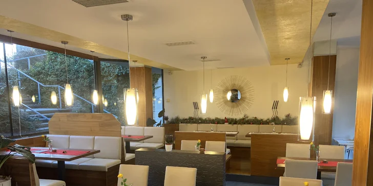 250–1 000 Kč na jídlo i nápoje v restauraci Viktoria Soul s českou a italskou kuchyní