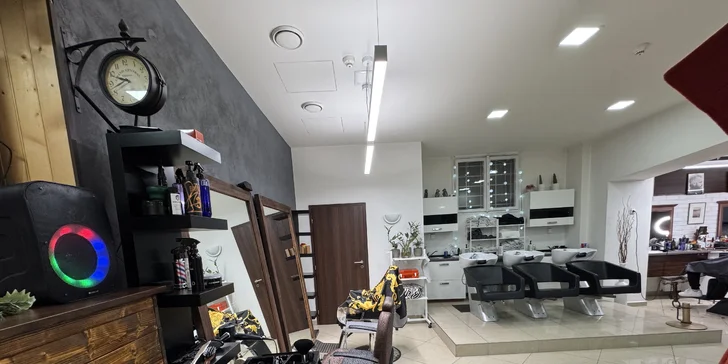 Pořádná barber péče: střih pro chlapce i pány nebo úprava vousů