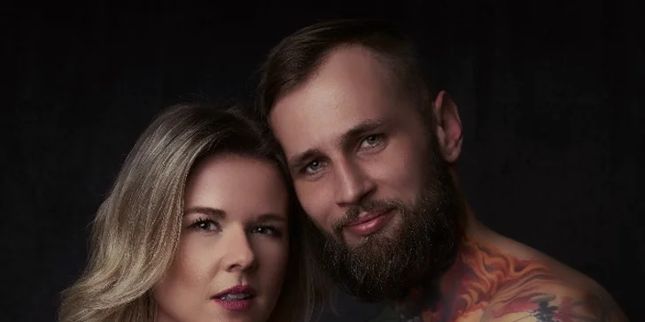 Profesionální focení v ateliéru s italským fotografem v délce 30, ci 60 minut i se službami vizážistky