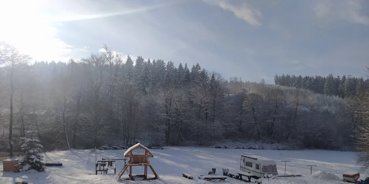 Zimní dovolená v penzionu pod Tanvaldským Špičákem se snídaní