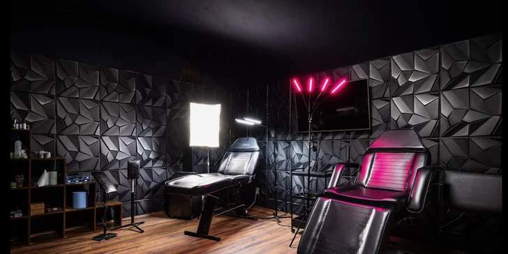 Permanentní make-up stínovou metodou obočí nebo rtů