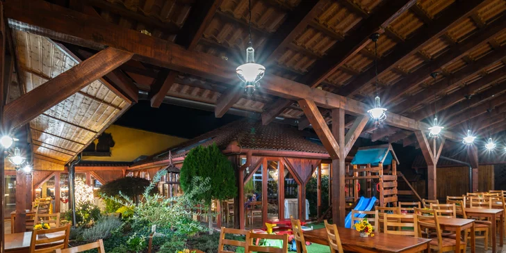 Dovolená na ranči v Novém Tekově: Koně, polopenze, bowling i wellness