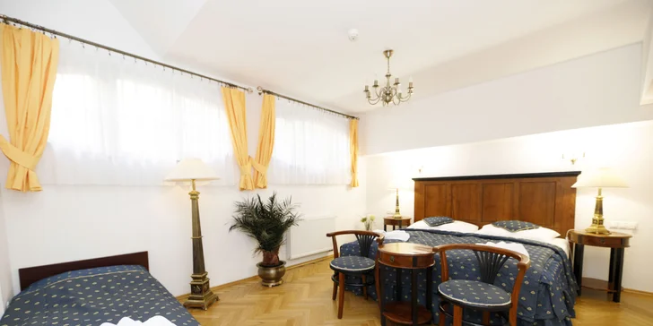 Pobyt v centru Karlových Varů s výhledem na kolonádu: historický hotel s wellness i masáží