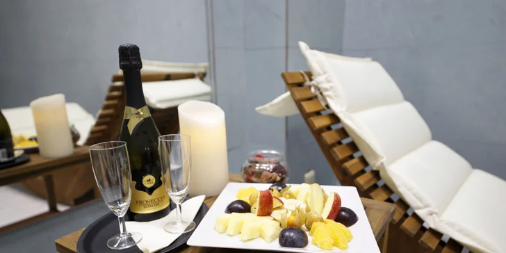 Pobyt v centru Karlových Varů s výhledem na kolonádu: historický hotel s wellness i masáží