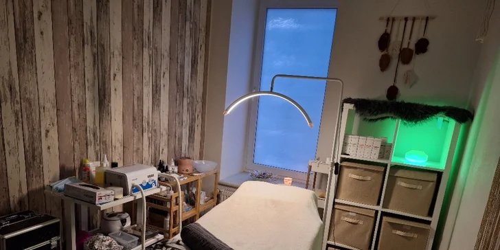 Pro krásnou pleť a čistou mysl: olejová nebo čokoládová masáž obličeje, krku a dekoltu