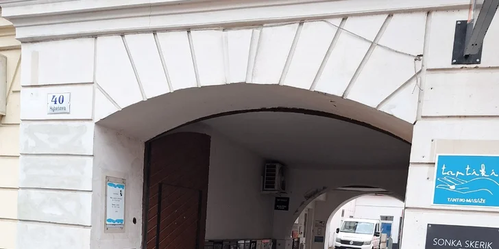 Pro krásnou pleť a čistou mysl: olejová nebo čokoládová masáž obličeje, krku a dekoltu