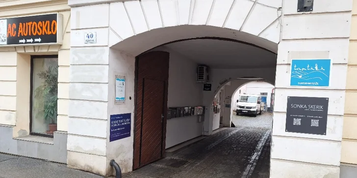 Pro krásnou pleť a čistou mysl: olejová nebo čokoládová masáž obličeje, krku a dekoltu