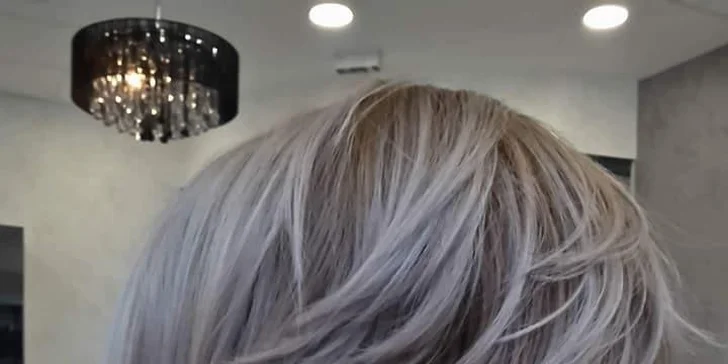 Kadeřnické balíčky pro všechny délky vlasů: střih, barva, melír i balayage