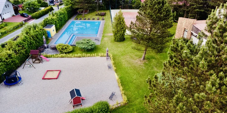 Dovolená v Jeseníkách v Lipové-lázních: snídaně, privátní wellness a slevy na atrakce