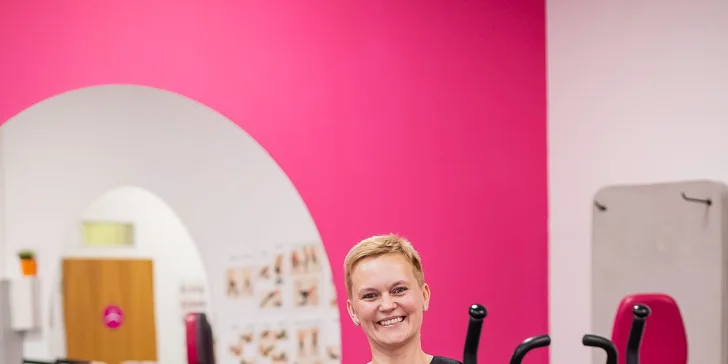 Fitness pro ženy: jednorázový neomezený vstup pro 1-2 dámy, pitný režim i analýza těla