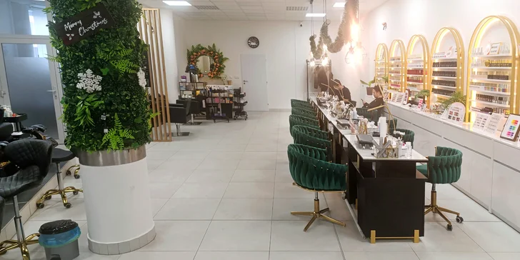 Kompletní péče o nohy pro 1 i 2 osoby: VIP pedikúra, maska na nohy i masáž