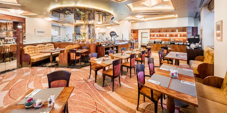 Čarokrásný pobyt se snídaní přímo na Václavském náměstí: 5* hotel ukrývající nebývalý luxus