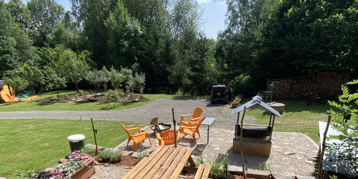 Tiny House s výhledem do krajiny Podkrkonoší i s možností využití koupacího sudu