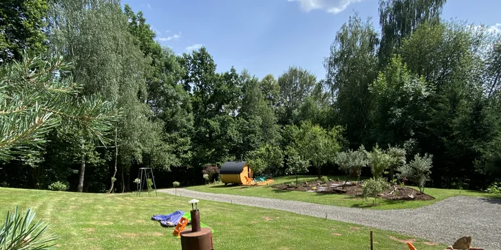 Tiny House s výhledem do krajiny Podkrkonoší i s možností využití koupacího sudu