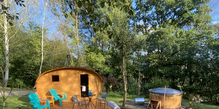Tiny House s výhledem do krajiny Podkrkonoší i s možností využití koupacího sudu