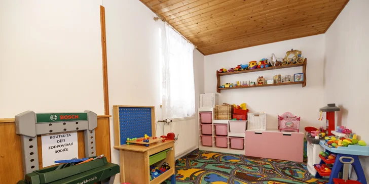 Pobyt v Jeseníkách pro pár i rodinu: snídaně, sauna i koupací sud