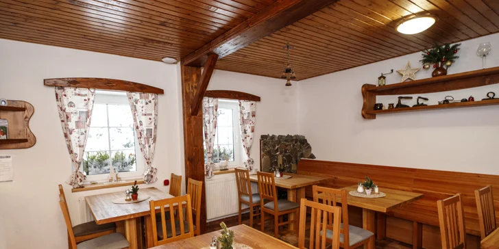 Pobyt v Jeseníkách pro pár i rodinu: snídaně, sauna i koupací sud