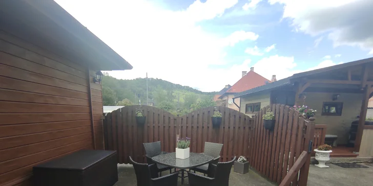 Pobyt u Ohře nedaleko Varů: komfortní pokoj, jídlo i relax ve wellness
