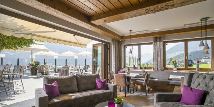 Dovolená v Zillertalu: hotel u lanovky, polopenze a neomezený wellness s výhledem
