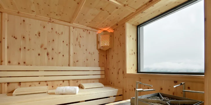 Dovolená v Zillertalu: hotel u lanovky, polopenze a neomezený wellness s výhledem