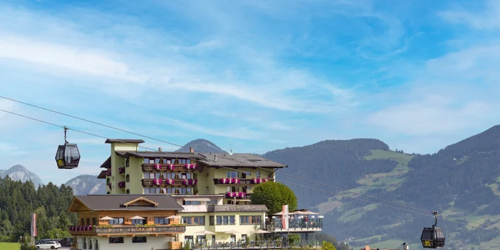 Dovolená v Zillertalu: hotel u lanovky, polopenze a neomezený wellness s výhledem