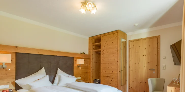 Dovolená v Zillertalu: hotel u lanovky, polopenze a neomezený wellness s výhledem