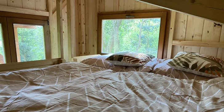 Tiny House s výhledem do krajiny Podkrkonoší i s možností využití koupacího sudu