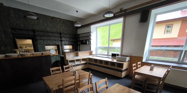 Dovolená v Krkonoších i se snídaní či polopenzí blízko skiareálu