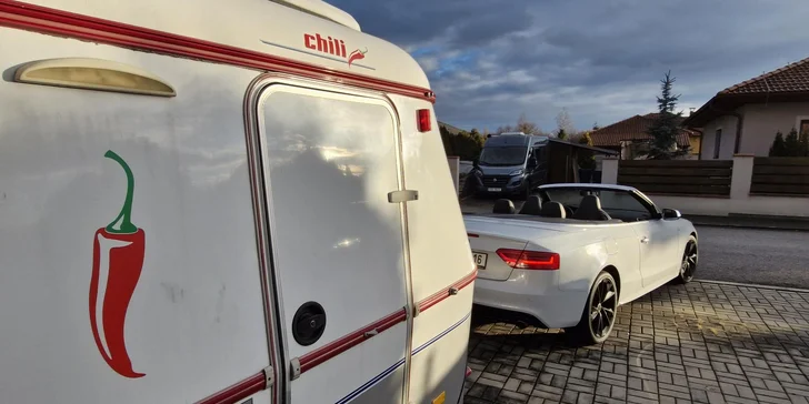Zapůjčení cabrioletu Audi A5 i s mini karavanem: 12 či 24 hod. nebo víkend