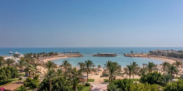 Hurghada vč. letenky: Hotel Desert Rose Resort***** s all inclusive, u pláže a s aquaparkem