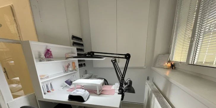 Krásné nehty: základní manikúra, japonská manikúra P-shine, modeláž i gel lak