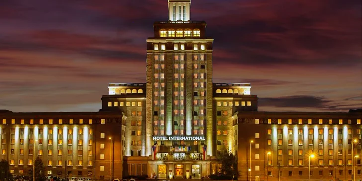 Legendární Grand Hotel International v Praze: pobyt se snídaní, skvělá dostupnost do centra