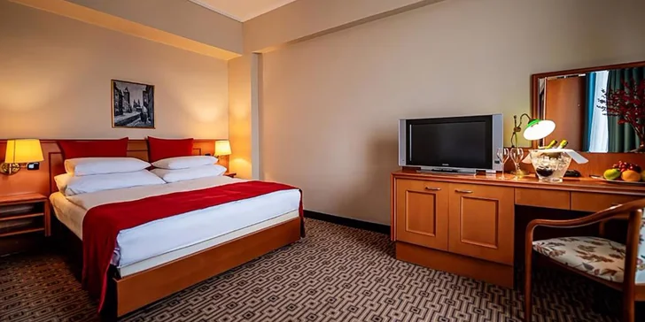 Legendární Grand Hotel International v Praze: pobyt se snídaní, skvělá dostupnost do centra