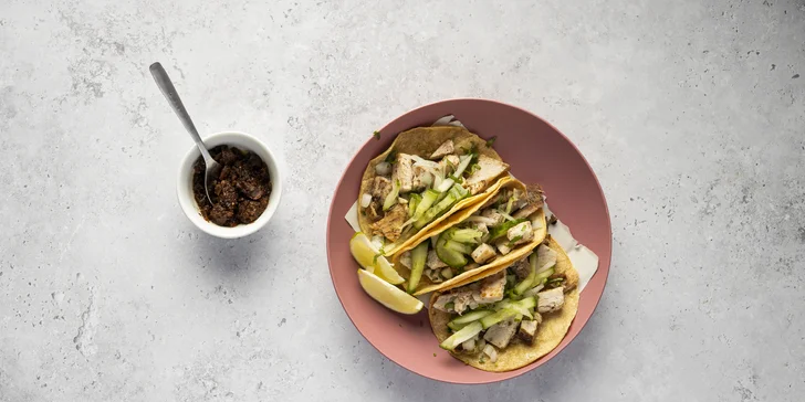 4chodové mexické menu pro 2 osoby: předkrm, polévka, tacos, dezert a mexické pivo nebo limonáda