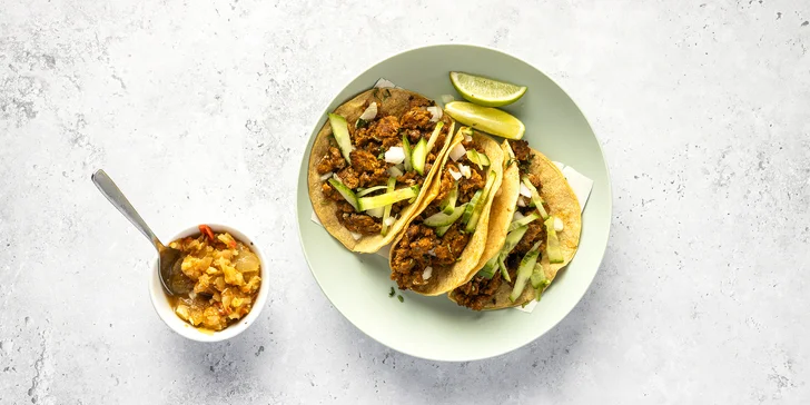 4chodové mexické menu pro 2 osoby: předkrm, polévka, tacos, dezert a mexické pivo nebo limonáda
