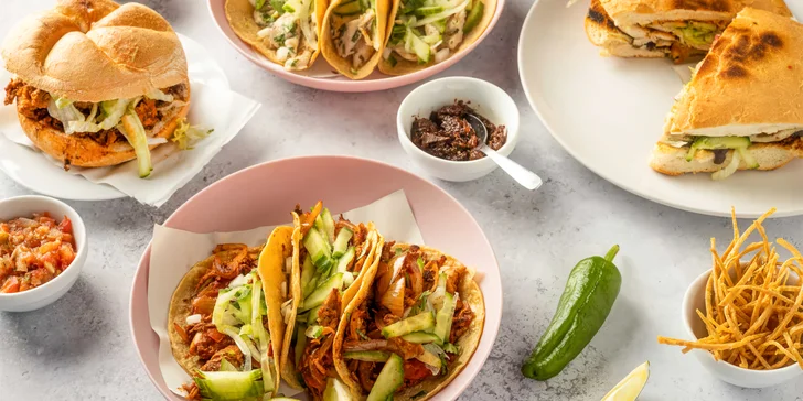 4chodové mexické menu pro 2 osoby: předkrm, polévka, tacos, dezert a mexické pivo nebo limonáda