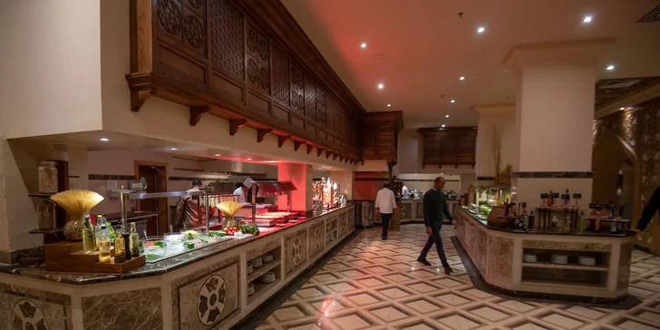 Letecký zájezd do Egypta: 5* hotel v Hurghadě jen pro dospělé, pláž, bazény a all inclusive
