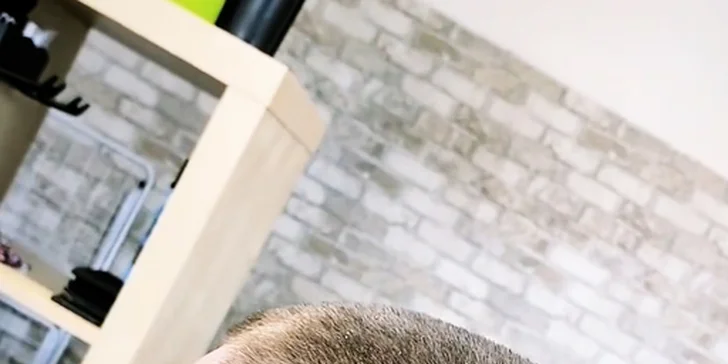 Barber Hustopeče: střih pro chlapce i nový účes vč. vousů pro pány