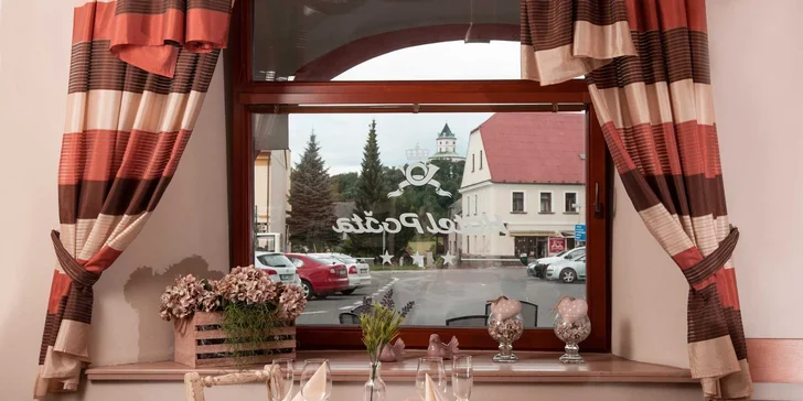 Pobyt v srdci Českého ráje: hotel se snídaní i polopenzí s degustační večeří