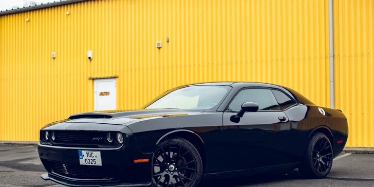 Dodge Challenger nebo Ford Mustang s pevnou střechou či cabrio: až 180 min. jízdy