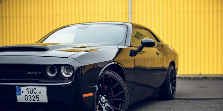 Dodge Challenger nebo Ford Mustang s pevnou střechou či cabrio: až 180 min. jízdy