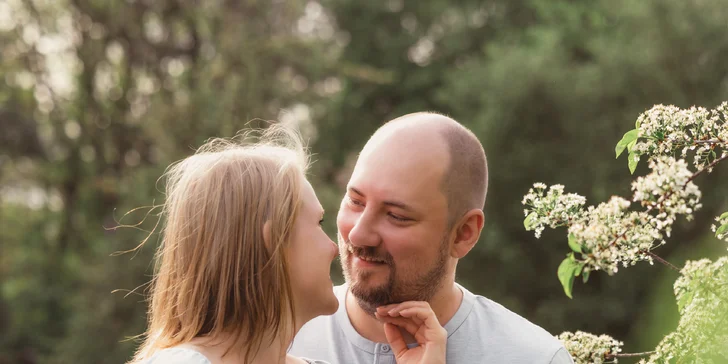 Hodinové venkovní focení: těhotenské, rodinné, párové i jednotlivců