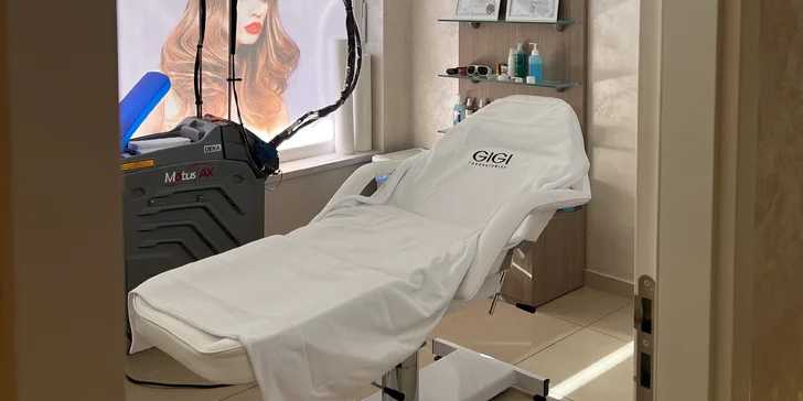 Až 10x depilace voskem celých nohou nebo oblasti bikin i brazislká