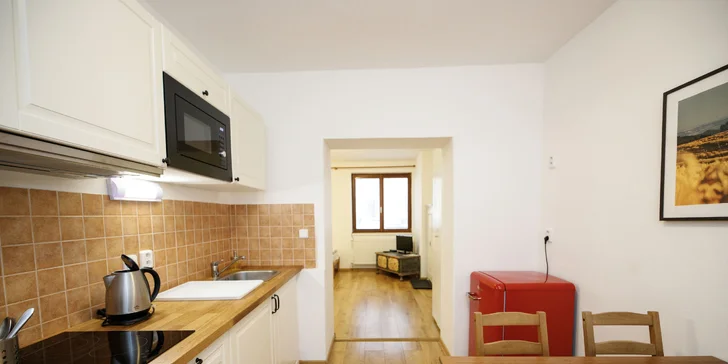Pobyt se snídaní v srdci Mělníka: pokoje i apartmány až pro 6 osob, sleva do restaurace