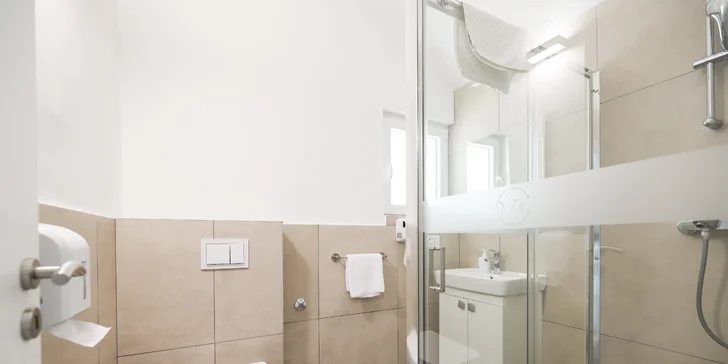Pohoda a klid na Jadranu: rodinné apartmány kousek od pláže, bazény, animace