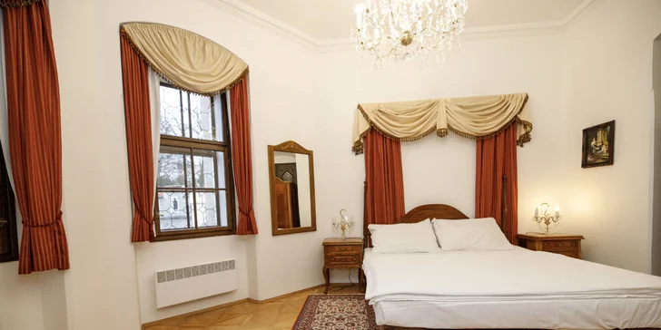 Romantika v Hluboké nad Vltavou: 4* zámecký hotel, luxusní wellness i jídlo