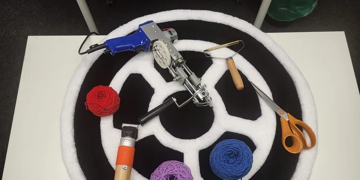 Rugmaking: zážitkový kurz tkaní vlastního koberečku, pro začátečníky i pokročilé