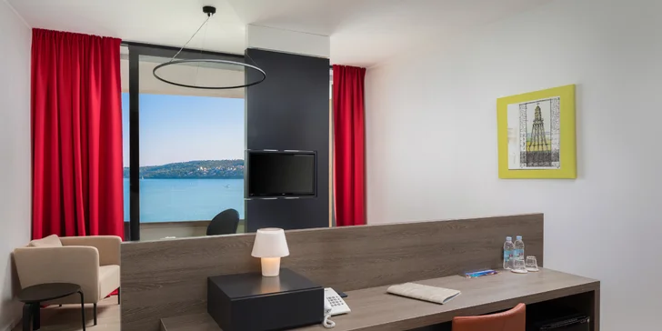 Dokonalý relax na Jadranu: 4* adult only hotel se snídaní, infinity bazén a sauny