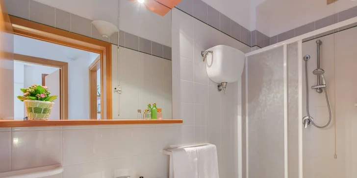 Apartmány v Itálii: polopenze, bazén, vodní sporty, animace i půjčení kol